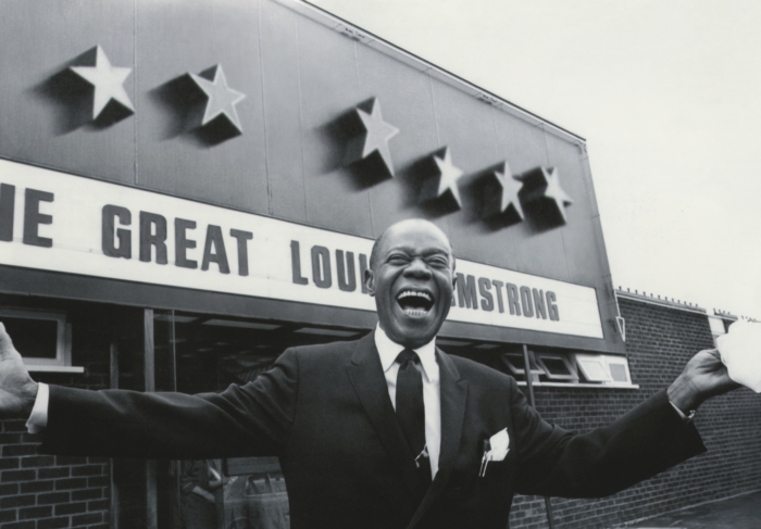 Watch: Louis Armstrong’s 1968 “What A Wonderful World” Performance Video Shared to Mark Track’s Fifth Certified Platinum Title